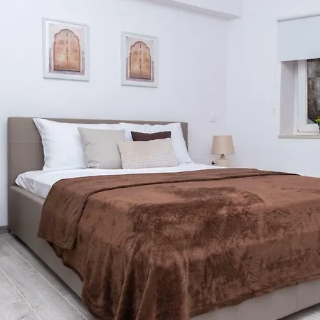 Bounty 公寓 希贝尼克