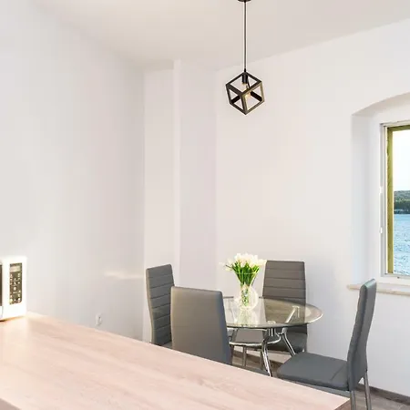 公寓 Bounty 希贝尼克